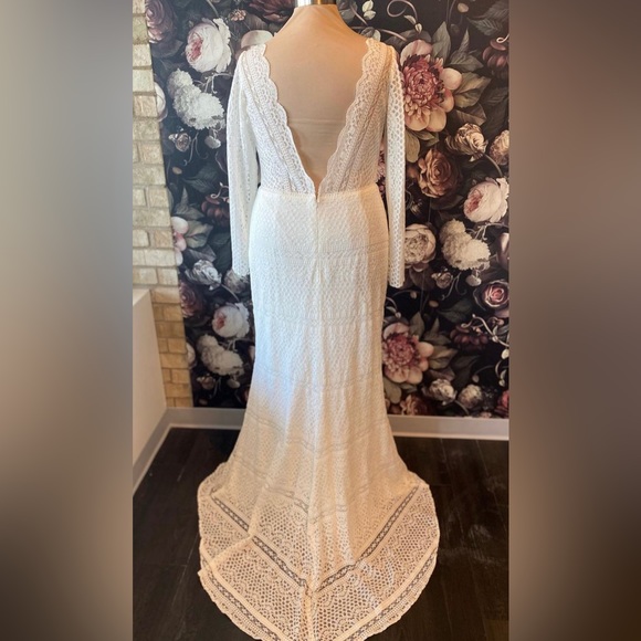 Boho Wedding Dress- size 24 - Picture 3 of 11